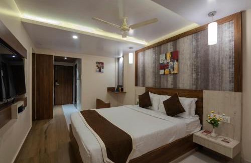 Bilekahalli Hotel | Hotel Monarch International
