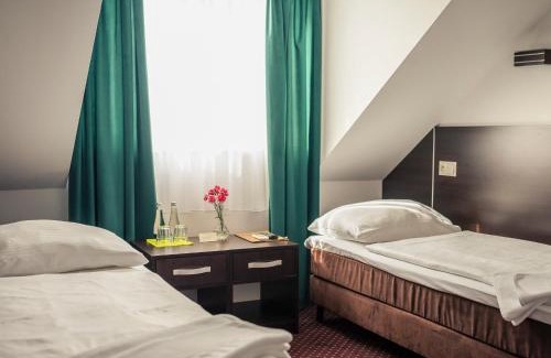 Leknica Hotel | Hotel Mużakowski
