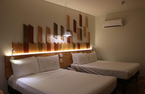 Santa Felicidade Hotel | Hotel Nacional Inn Curitiba Santa Felicidade