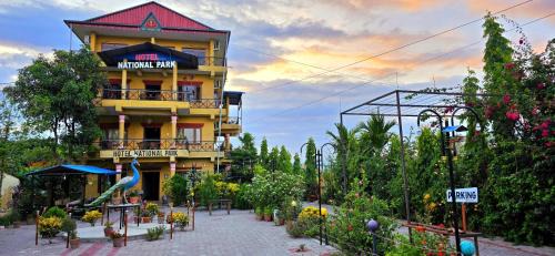 Sauraha Hotel | Hotel National Park Sauraha- Homely Stay and Peaceful Location with Jungle Safari arrangements