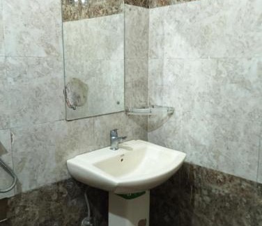 Chandigarh Hotel | Hotel New Daimond