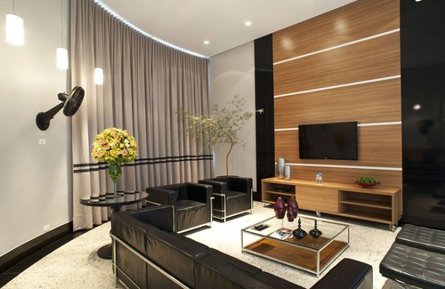 Americana Hotel | Hotel Nohotel Premium Americana