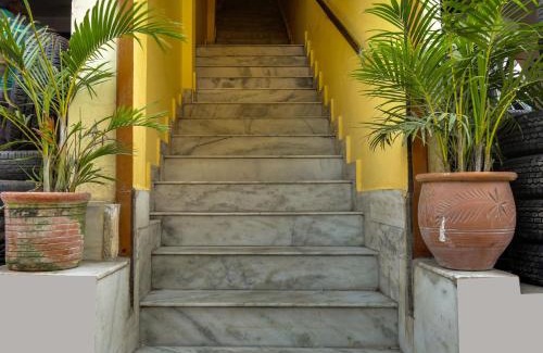 Sector 45 Hotel | Hotel O Alok Palace