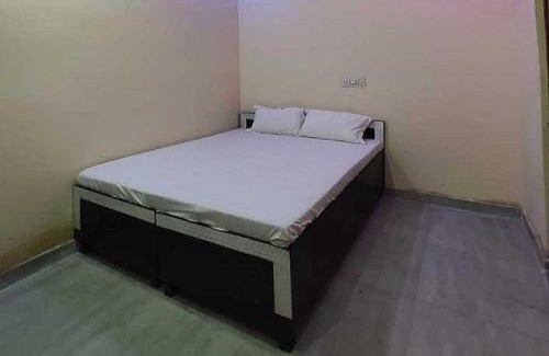 Aligarh Hotel | Hotel O G Hotel Happy Home