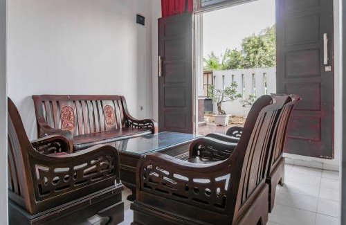Kotabumi Hotel | Hotel O Guest House Pahlawan Syariah