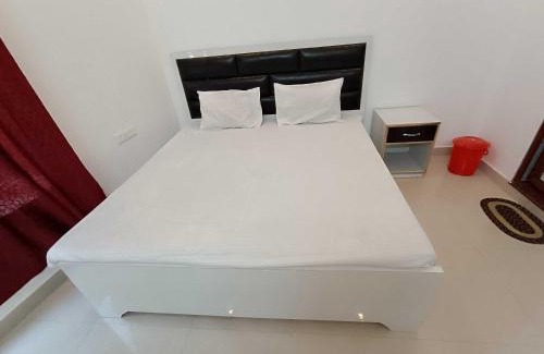 Haraiya Apartment | Hotel O Home Kanak Hotel & Resort Homestay