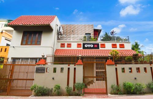 Bhubaneshwar Hotel | Hotel O Infinity hotel and cafe