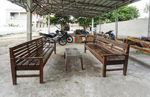 East Ogan Komering Ulu Hotel | Hotel O Penginapan Indah Permai Syariah