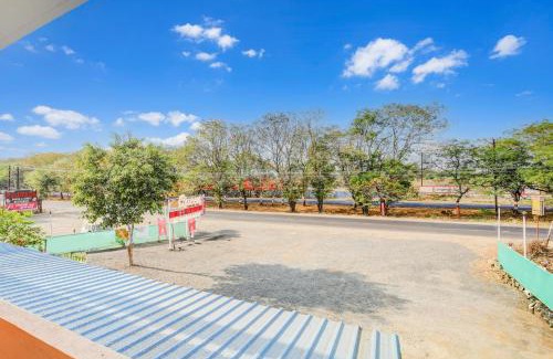 Bhopal Hotel | Hotel O queen hotel & restaurant