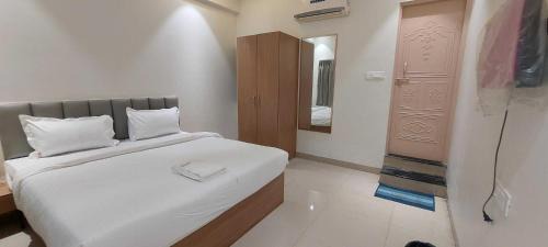 Aurangabad Hotel | Hotel O Sai Palace