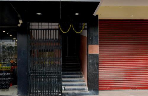 Ameerpet Hotel | Hotel O Shabari Heights Luxury Abode AC Rooms SR Nagar Metro Station