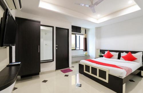 Karjan Hotel | Hotel O Sun And Shine