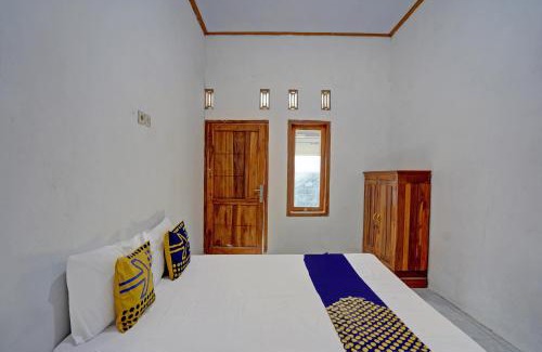 Prigen Hotel | Hotel O Surya Indah Homestay Syariah