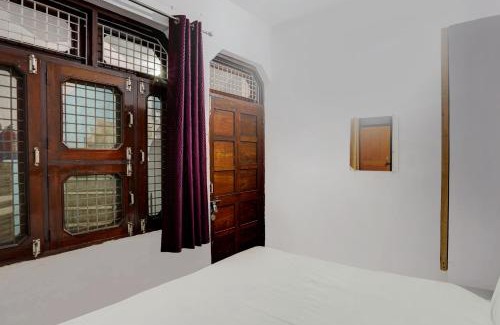 Hapur Hotel | Hotel O The Honirav Hotel