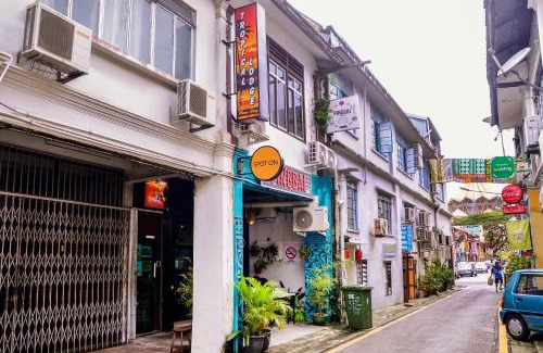 Kampung Lintang Hotel | Hotel O Tropical Lodge