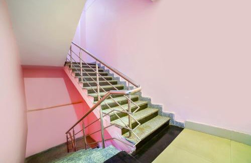 Hajipur Hotel | Hotel O Vivek