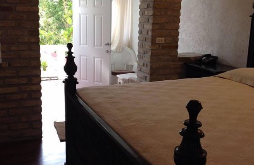 Port-au-Prince Hotel | Hotel Oloffson