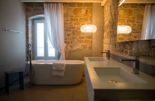 Supetar Hotel | Hotel Osam
