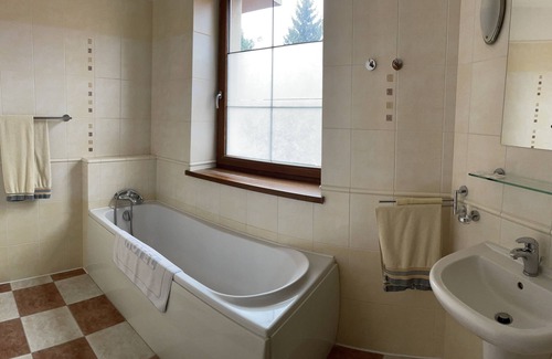 Sadska Hotel | Hotel Ostrov Garni