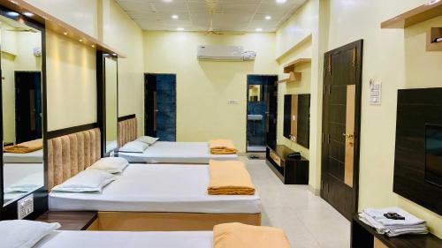 Omkareshwar Hotel | Hotel Panchavati Palace
