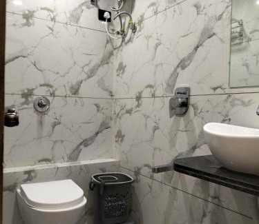 Ahmedabad Hotel | Hotel Paris Plaza
