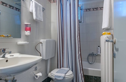 Agia Paraskevi Hotel | Hotel Park