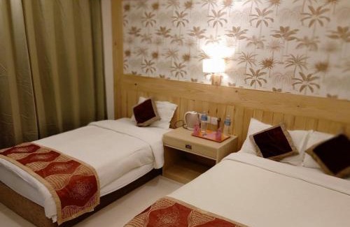 Sauraha Hotel | Hotel Parkland