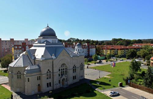 Lucenec Hotel | Hotel Pelikán