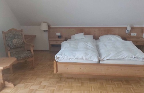 Sommerach Hotel | Hotel Pension Am Engelsberg
