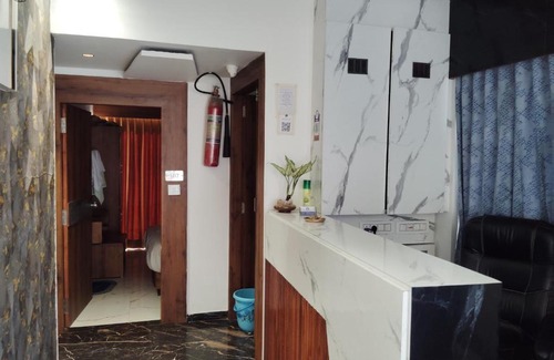 Thaltej Hotel | Hotel Peragon Inn