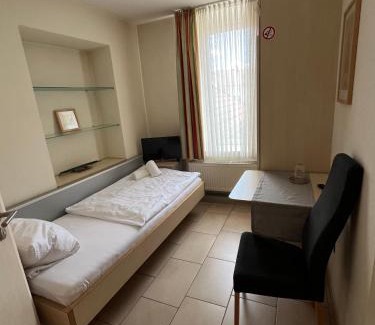 Enkenbach-Alsenborn Hotel | Hotel Pfälzer Hof
