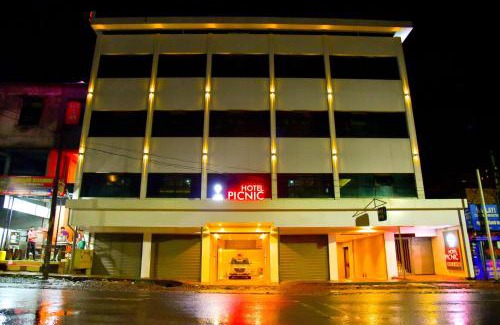 Manjeri Hotel | Hotel Picnic