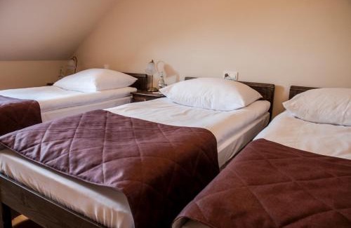 Krzywaczka Hotel | Hotel Pod Kogutkiem