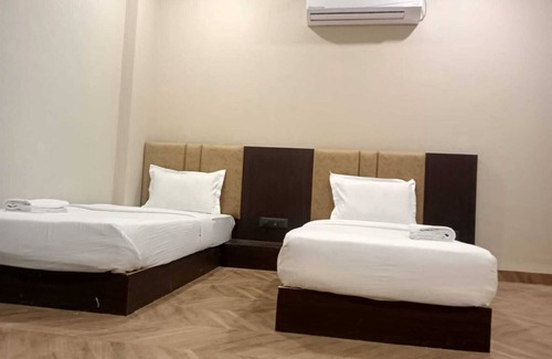 Maheshwar Hotel | Hotel Prakhyat