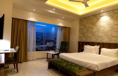Solapur Hotel | Hotel Pratham