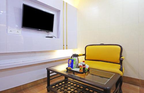 Jangpura Hotel | Hotel Preet Inn 05 mints walking Distance Nizamuddin Railway Station