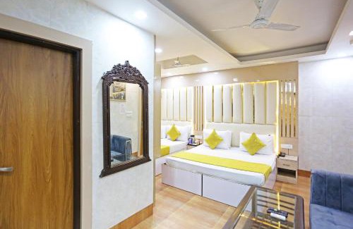 Jangpura Hotel | Hotel Preet Palace -5 Mints Walk From Nizamuddin Railway Station