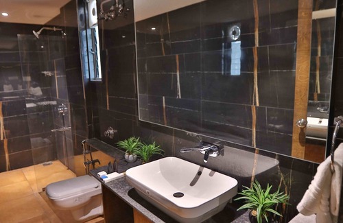 Jalgaon Hotel | Hotel President Cottage Resort