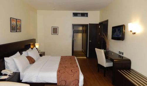 Port Harcourt Cabin | Hotel Presidential - Standard