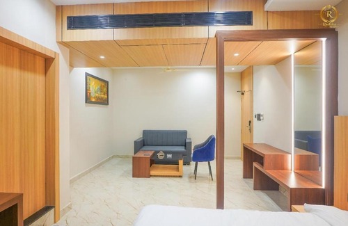 Bolangir Hotel | Hotel Radhika Regency
