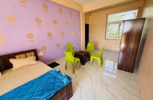 Jaipur Hotel | Hotel Rainbow Water park and Garden Restaurant