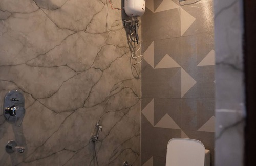 Civil Lines Hotel | Hotel Rajmahal Palace