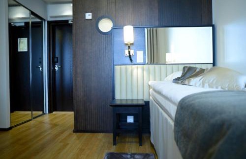Narpes Hotel | Hotel Red & Green