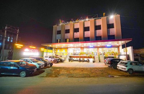 Dhaulpur Hotel | Hotel Red Stone