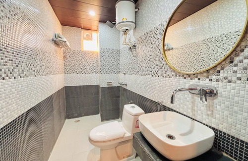 Jwalamukhi Hotel | Hotel Reem