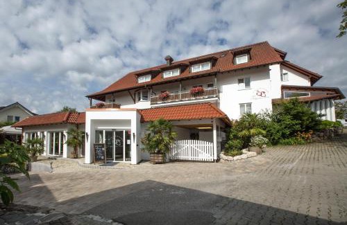 Bitzenhofen Hotel | Hotel & Restaurant "Am Obstgarten"