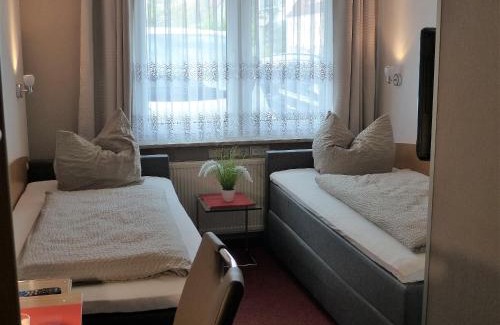Soemmerda Hotel | Hotel/Restaurant Balkan