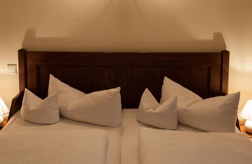 Leubnitz-Neuostra Hotel | Hotel & Restaurant Klosterhof