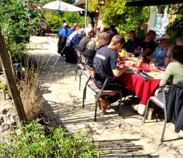 Combreux Hotel | hotel restaurant la coix blanche