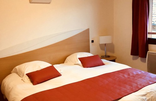 Amancey Hotel | Hotel Restaurant Le Champs des Lys